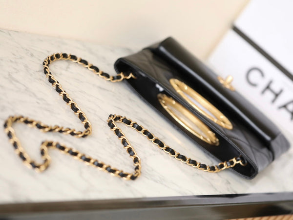 cc 24b cluth 25cm black lambskin