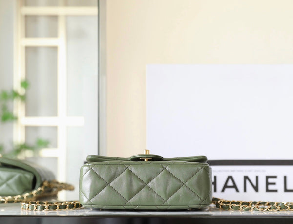 24b mini flap bag 19cm top handle green lambskin