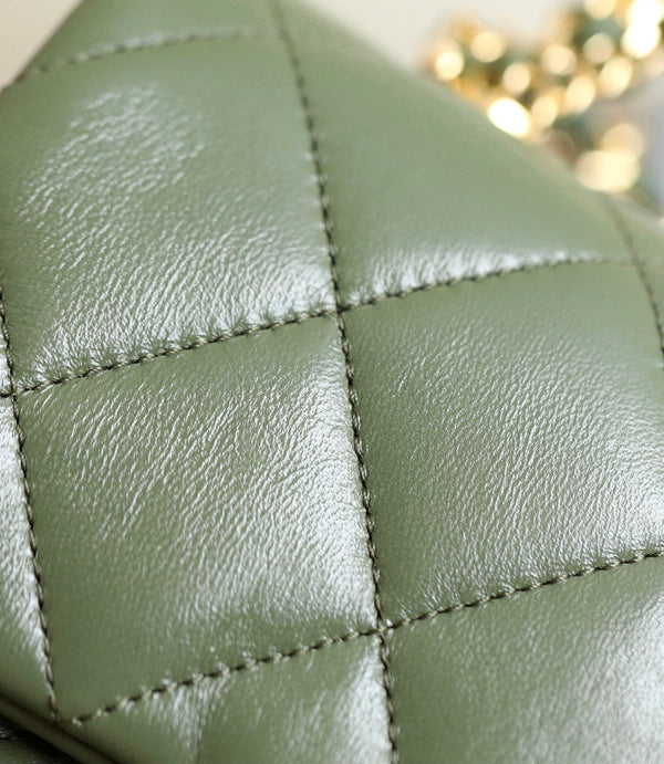 24b mini flap bag 19cm top handle green lambskin