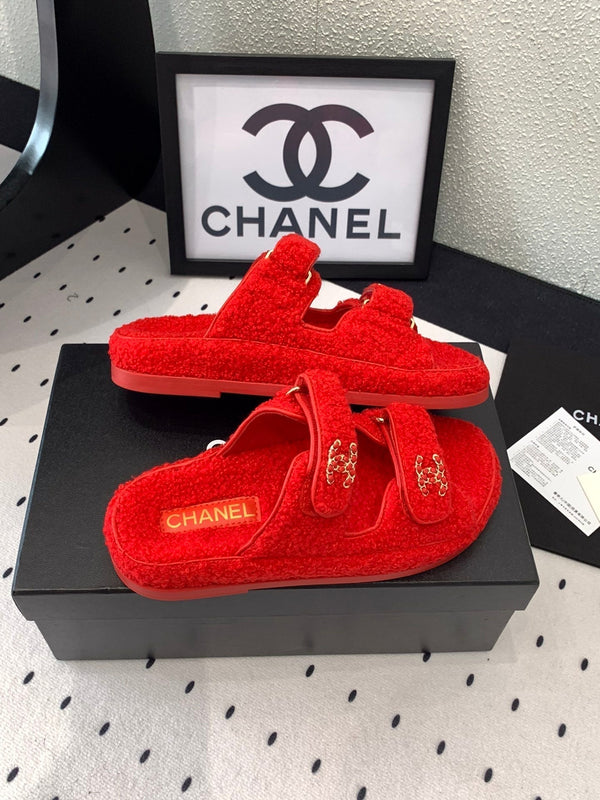 CC DAD SANDAL MULE IN CRIMSON RED LAMB FUR