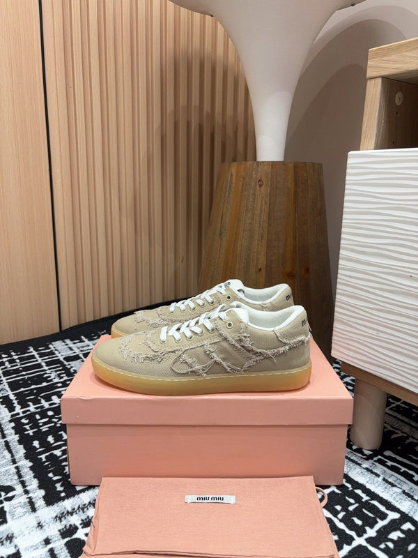 Sneakers Miu in tessuto marrone chiaro