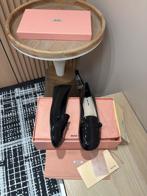 Miu Flat Shoes Black Cowhide