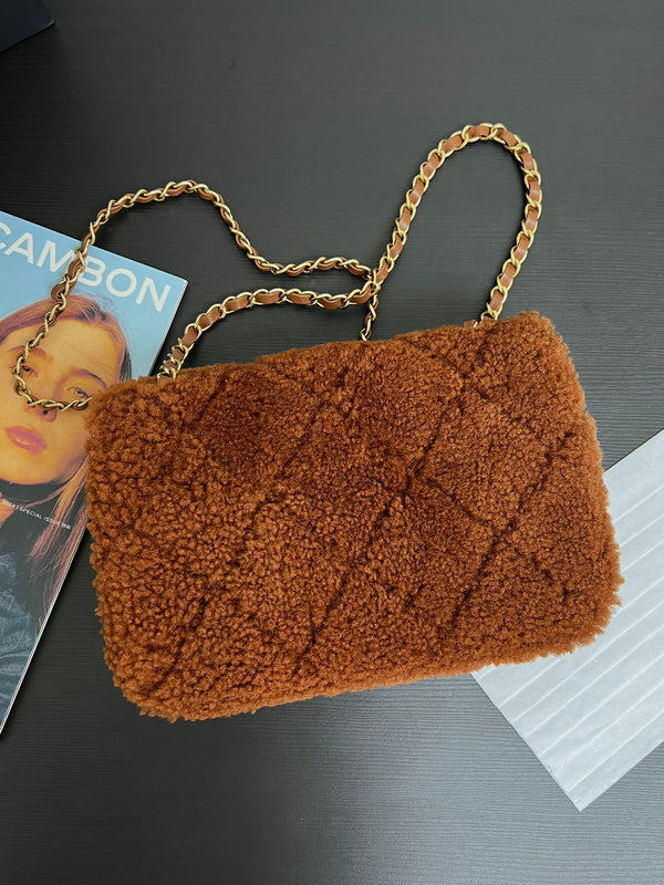 Borsa a patta piccola 23 cm in pelle di agnello sherling marrone con finiture dorate