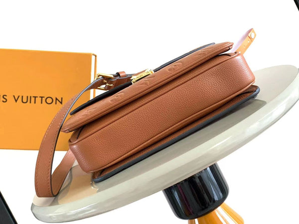 POCHETTE MÉTIS 25 IN PELLE EMPREINTE COGNAC MONOGRAM ORO HARDWARE