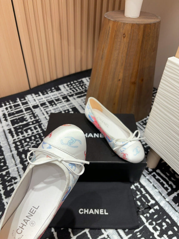 CC Ballet Flats White Silk Flowers And Lambskin