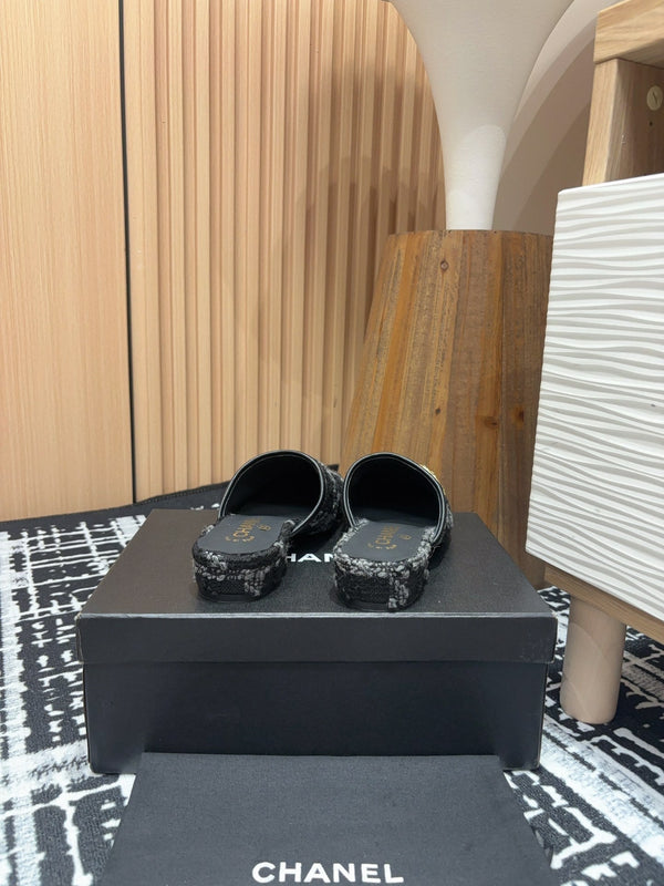 CC Mule 30mm In Black Wool Tweed And Lambskin Gold Hardware