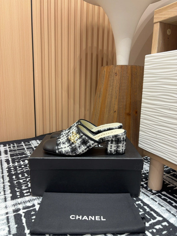 CC Mule 60mm in misto lana tweed bianco e nero e pelle di agnello