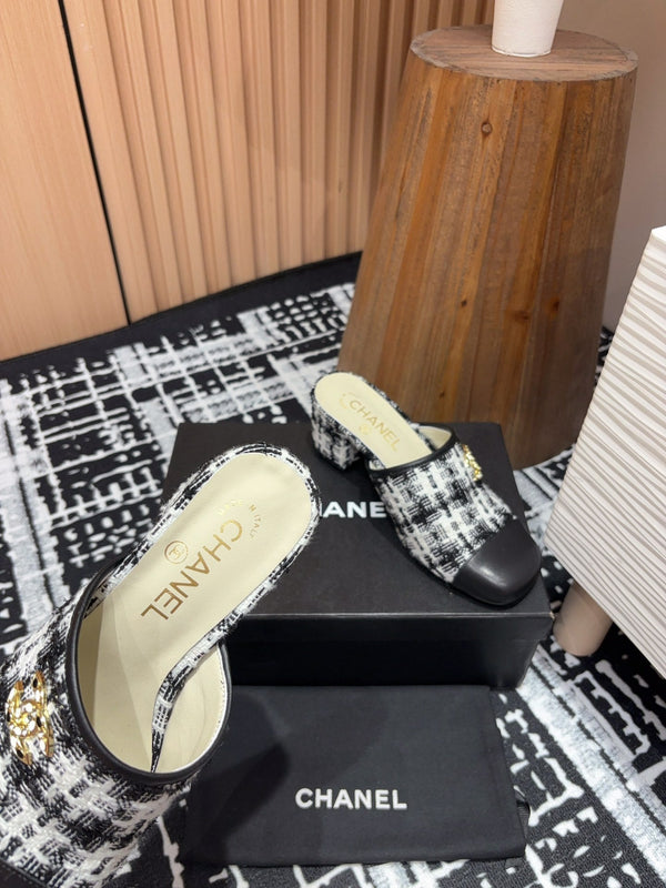 CC Mule 60mm in misto lana tweed bianco e nero e pelle di agnello