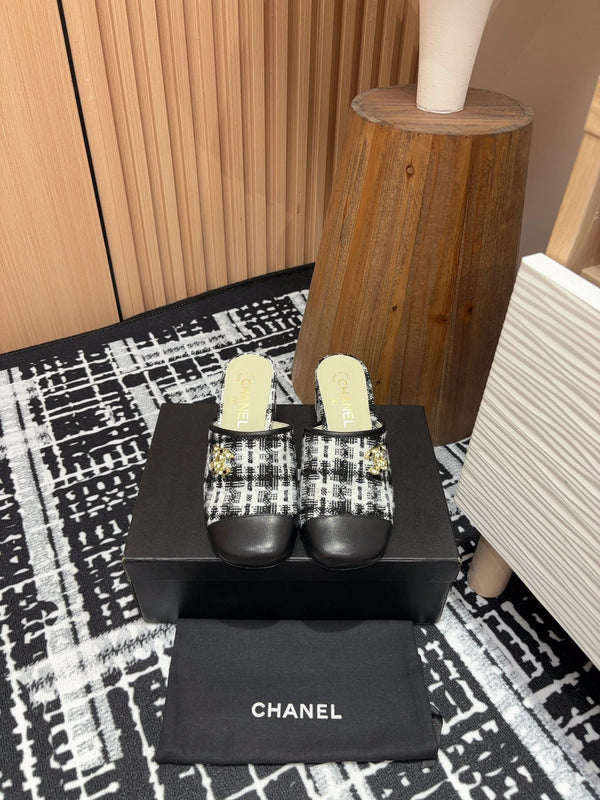 CC Mule 60mm in misto lana tweed bianco e nero e pelle di agnello