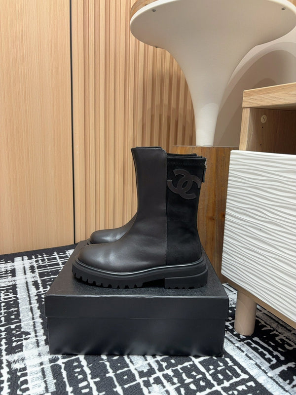 CC Short Boots 45mm Plain Black Calfskin And Suede