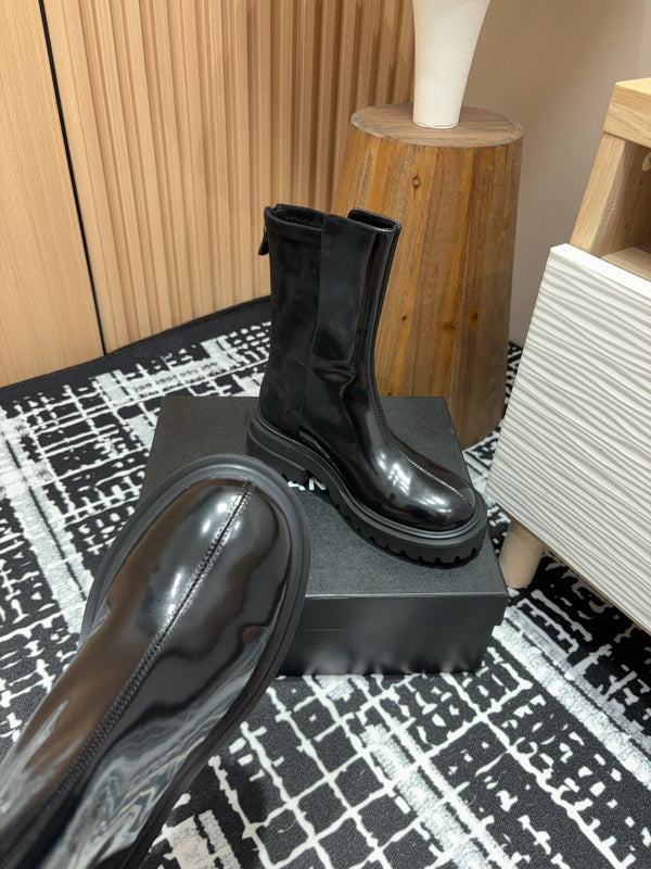 CC Short Boots 45mm Glossy Black Calfskin And Suede
