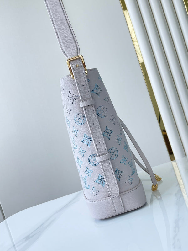 FLORE 28 IN PELLE DI VITELLO PERFORATA BIANCA