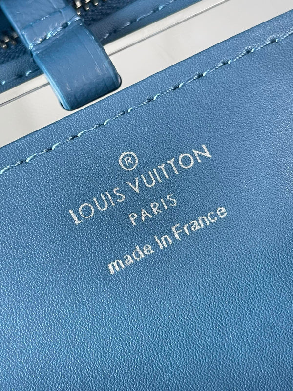 GO-14 PM 20 IN PELLE DI AGNELLO TRAPUNTATA TINTA INDACO CON FERRAMENTA IN ARGENTO