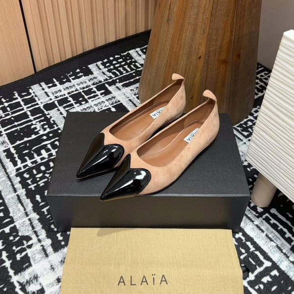 Alaila Ballerina Flats Coeur In Beige Suede 933071