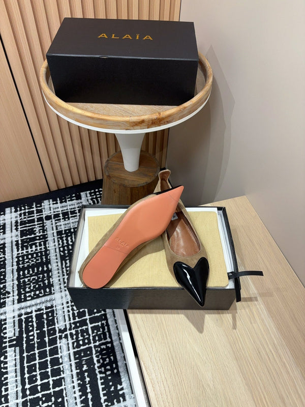 Alaila Ballerina Flats Coeur In Moss Brown Suede 933073