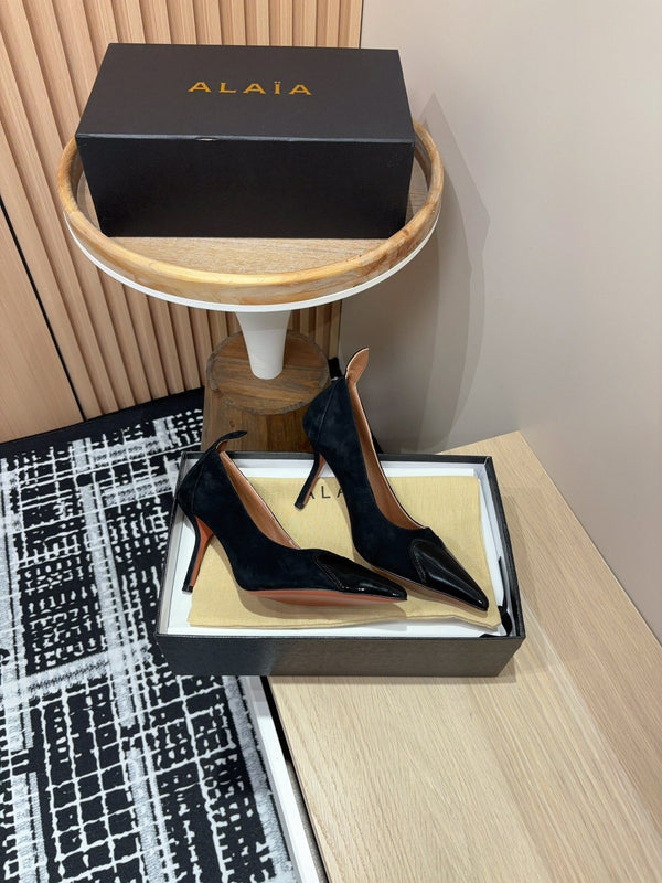 Alaia Pump Coeur 85mm In BLack Suede 933077