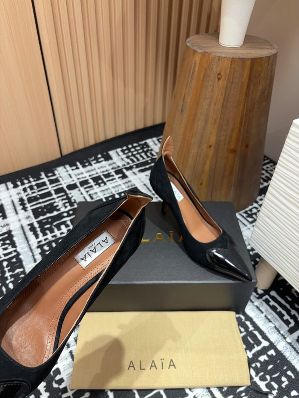 Alaia Pump Coeur 85mm In BLack Suede 933077