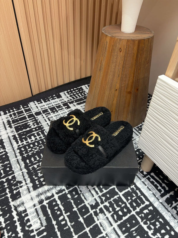 CC Slippers Black Wool Fleece