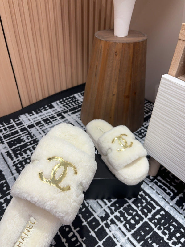 CC Slippers White Wool Fleece