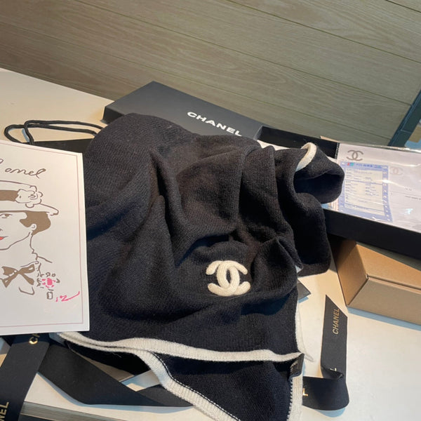 SCIARPA 200 CM IN CASHMERE NERO E LOGO BIANCO 401978