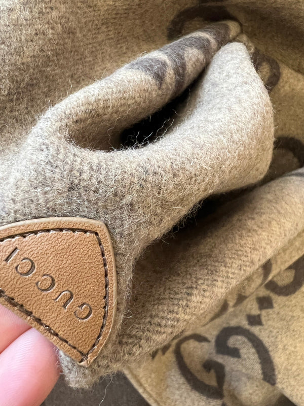 PONCHO 200 CM IN CASHMERE MONOGRAM MARRONE CIOCCOLATO 405021