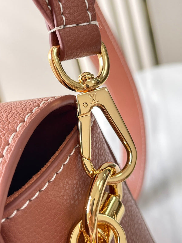 SOFT TWIST 27 IN PELLE DI VITELLO COGNAC LOGO ORO