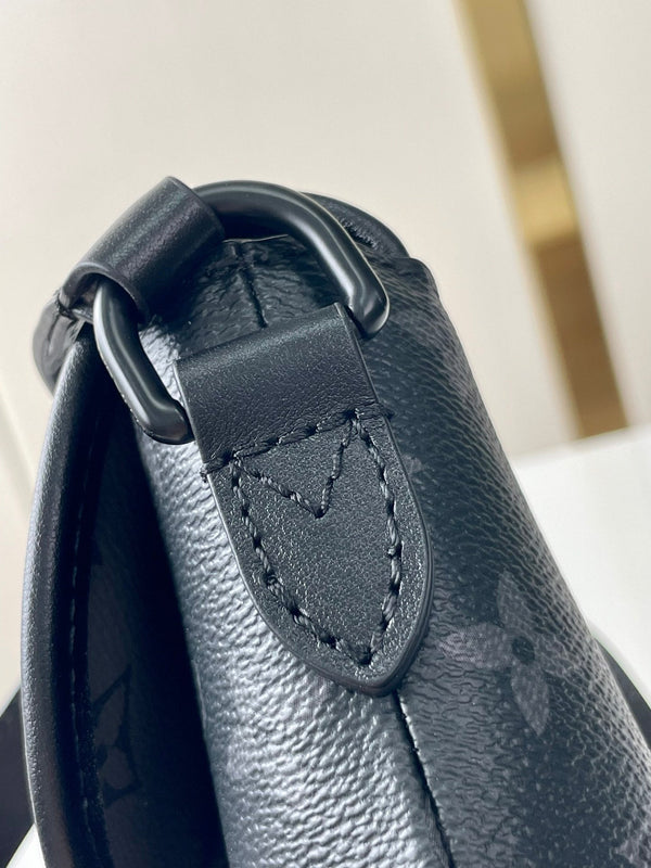 PORTAFOGLIO INDOSSABILE PULSE 22 IN TELA RIVESTITA MONOGRAM ECLIPSE GUN METAL