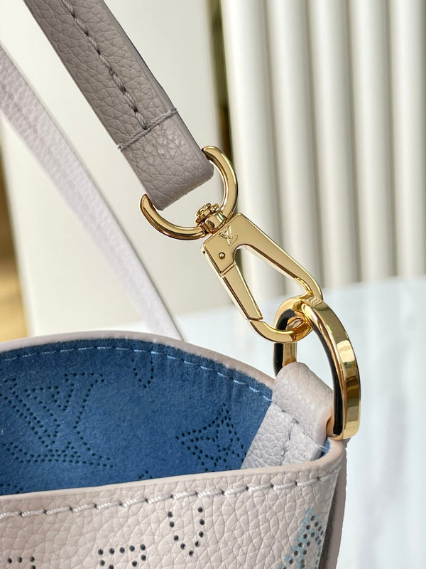 BLOSSOM PM 20 IN PELLE DI VITELLO PERFORATA BLUME