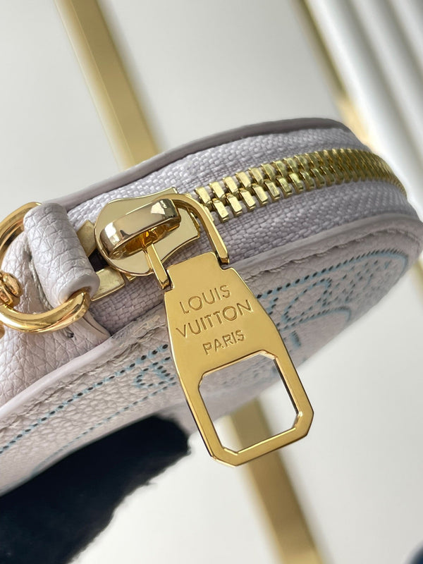 BELLA 22 IN PELLE DI VITELLO TRAFORATA BLUME CON FERRAMENTA ORO