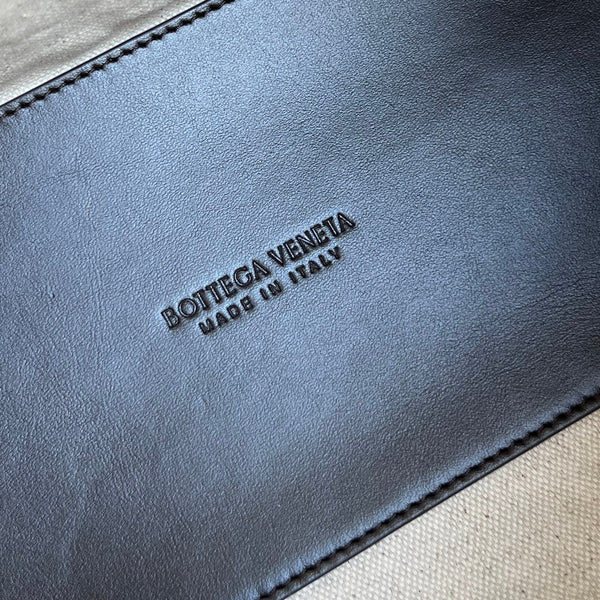 BV Loop Weekender 38cm Chocolate Calfskin