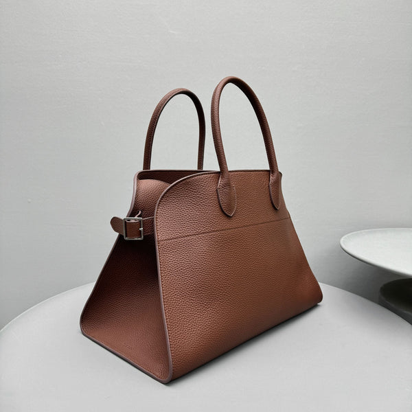 Borsa tote The Row Margaux 15 da 38 cm in pelle di vitello martellata marrone