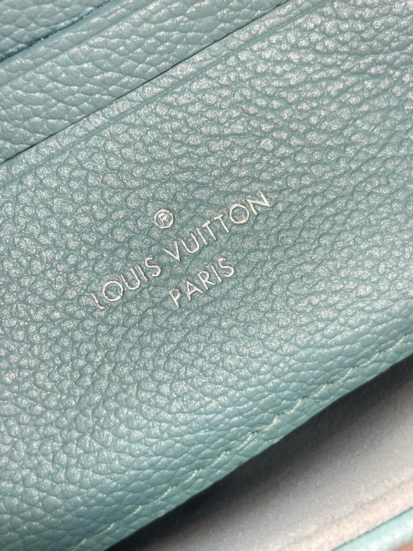 NANO MADELEINE 21 IN PELLE DI VITELLO GOFFRATA AZZURRO CIELO, FERRAMENTA IN ARGENTO