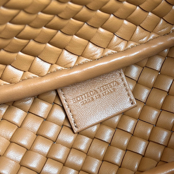 BV Small Cobble Top Handle 23cm Gold Lambskin