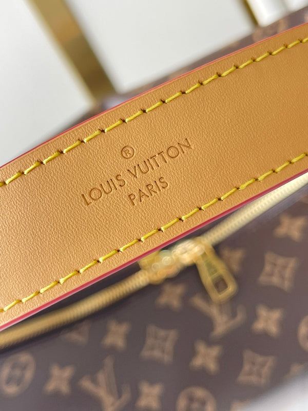 SLOUCHY MM 40 IN TELA MONOGRAM MARRONE