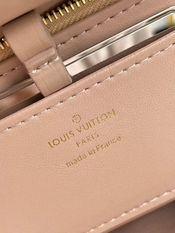 GO-14 MM 23 IN PELLE DI AGNELLO TRAPUNTATA ROSA CHIARO CON FERRAMENTA ORO