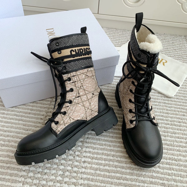 CD D-Major Ankle Boot In Dark Beige Mix Black Canvas With Fleece Lining 105072