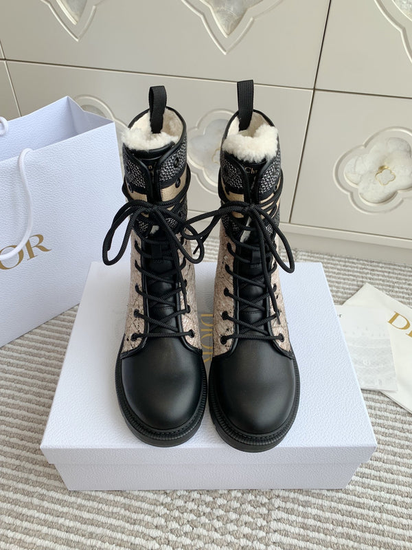 CD D-Major Ankle Boot In Dark Beige Mix Black Canvas With Fleece Lining 105072