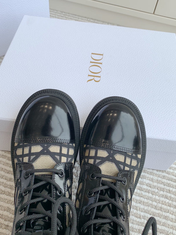 CD D-Unit Ankle Boot In Dark Beige Mix Black Canvas And Glossy Cowhide 105082