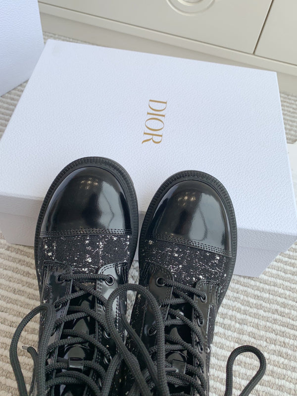 CD D-Unit Ankle Boot In Black Tweed Fabric And Glossy Cowhide 105086