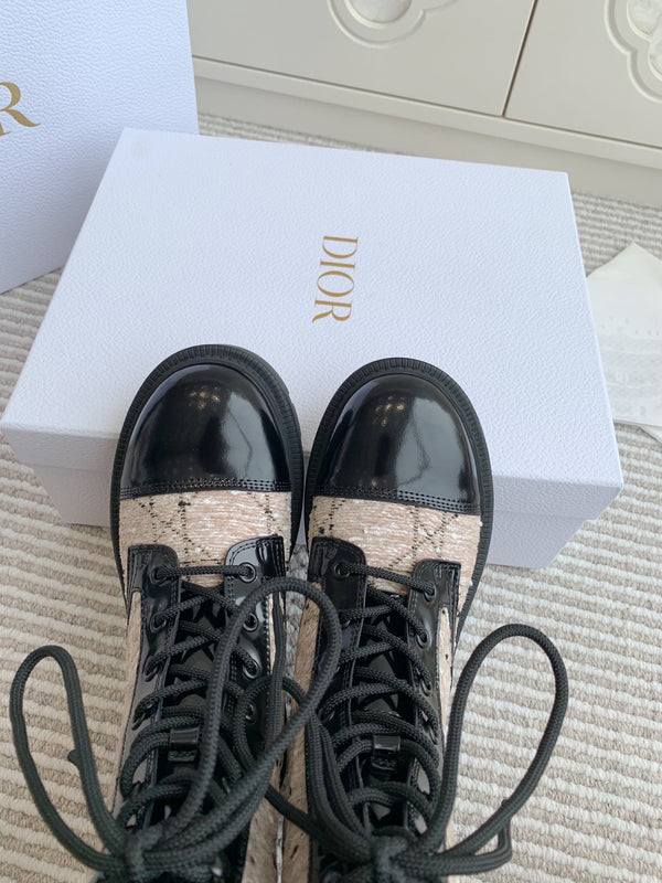 CD D-Unit Ankle Boot In Beige Mix Black Tweed Fabric And Glossy Cowhide 105088