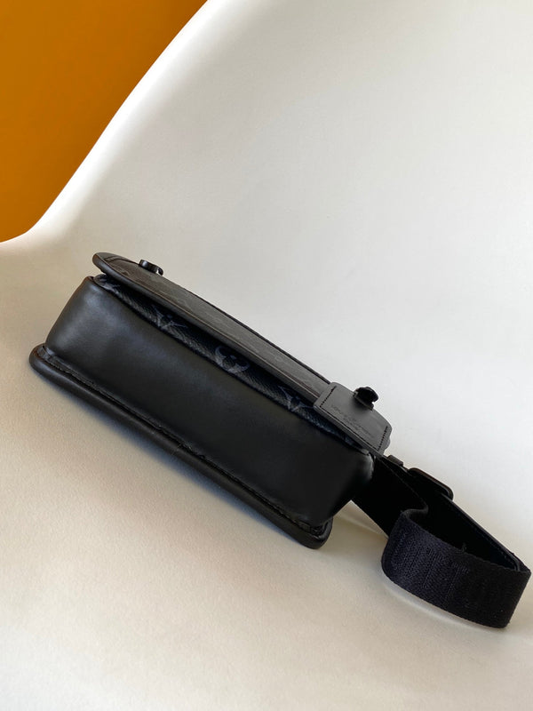 LV Bosphore Wearable Wallet 19cm Black Monogram Eclipse canvas