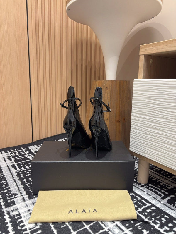 Décolleté Alaia Decollete 105mm in pelle di vacchetta nera lucida 121909