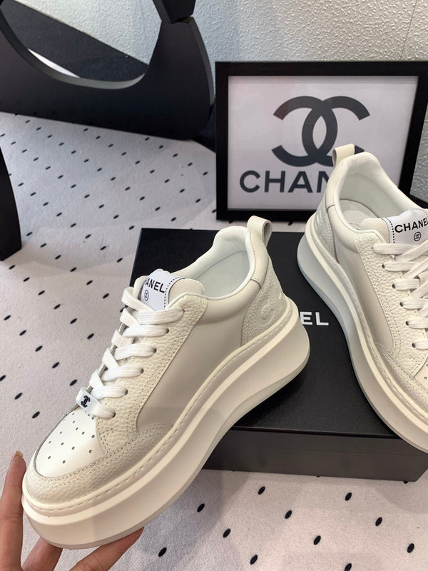 CC Sneaker In White Cowhide 147103