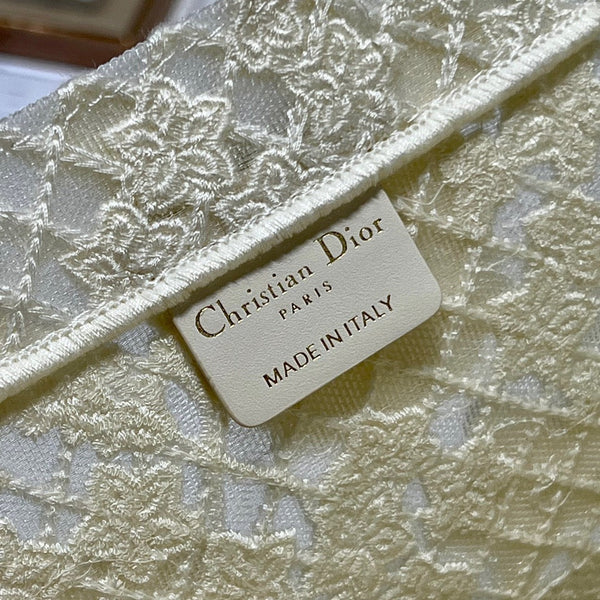 Borsa in tela con tracolla CD Fish Shreds White Book Tote da 42 cm 336594