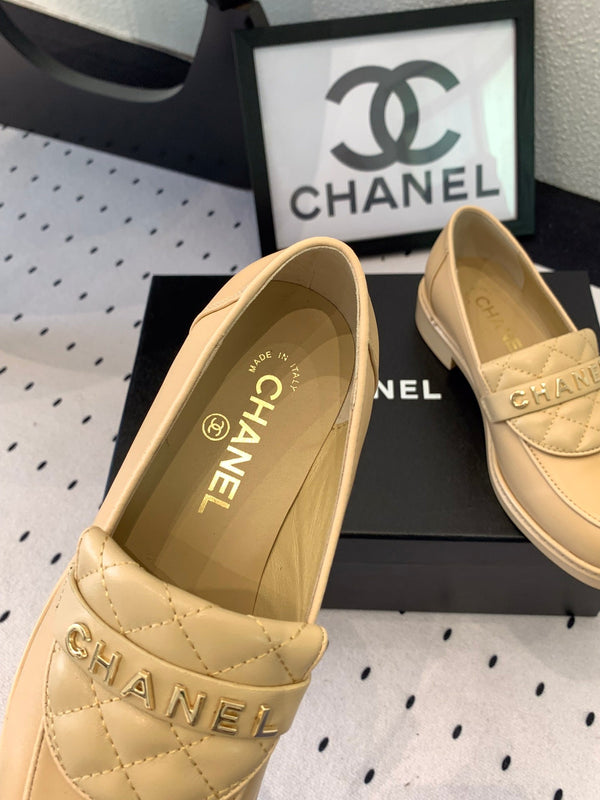 CC Moccasins In Beige Cowhide 147017