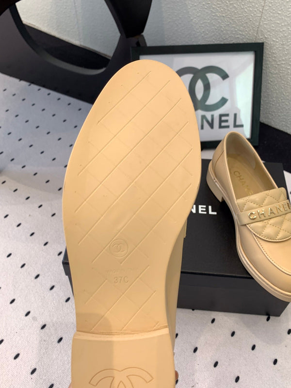 CC Moccasins In Beige Cowhide 147017