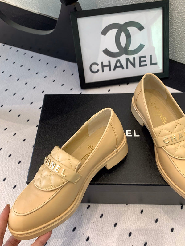 CC Moccasins In Beige Cowhide 147017