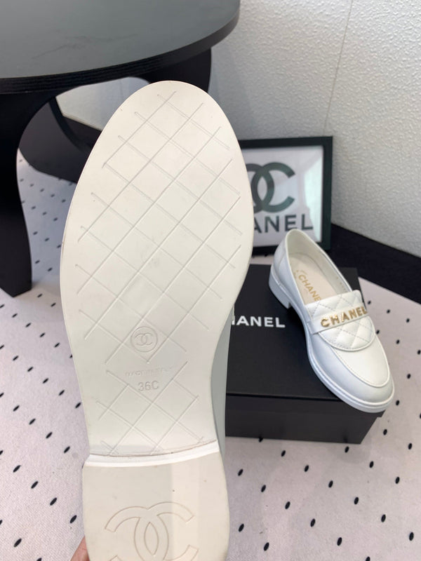 CC Moccasins In White Cowhide 147018