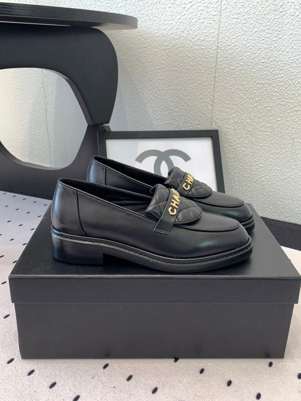 CC Moccasins In Black Cowhide 147019