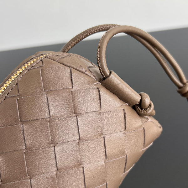 BV Concert Pouch 18.5cm Brown Lambskin